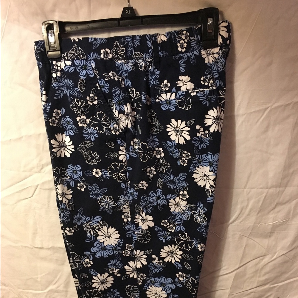 Capri pants